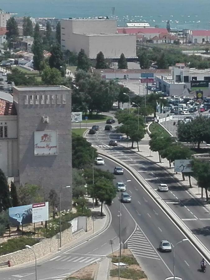 Sea View Apartment Faro Bagian luar foto